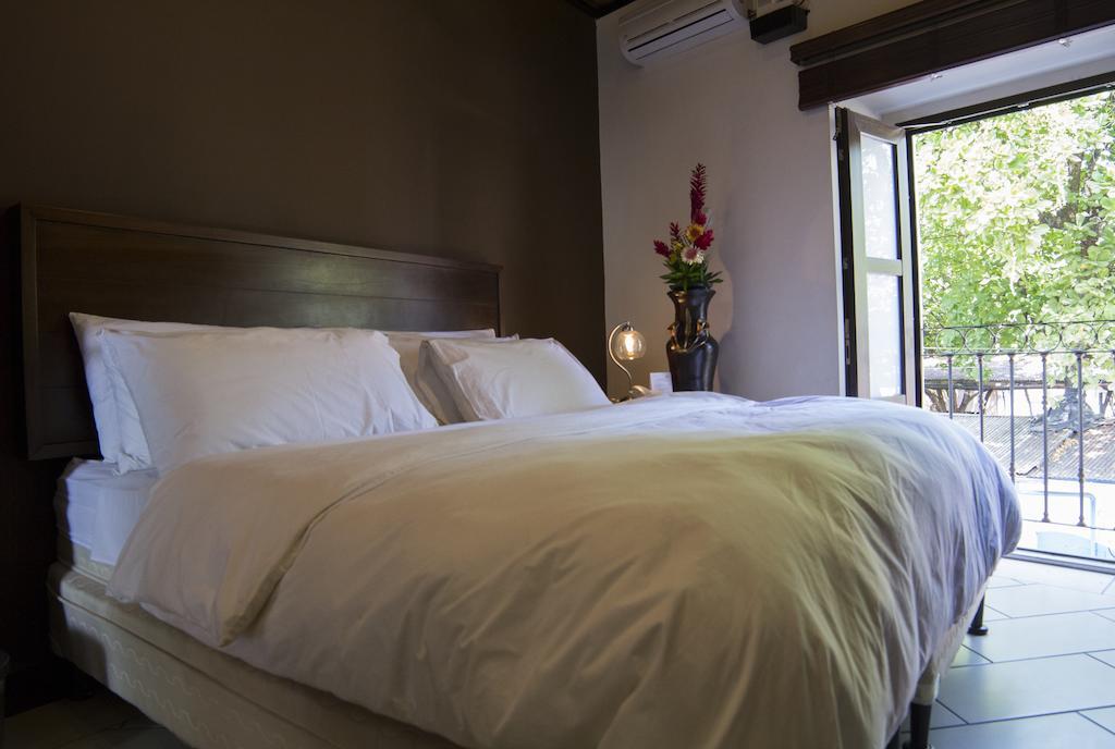 Hotel Posada De Don Jose Retalhuleu Quarto foto
