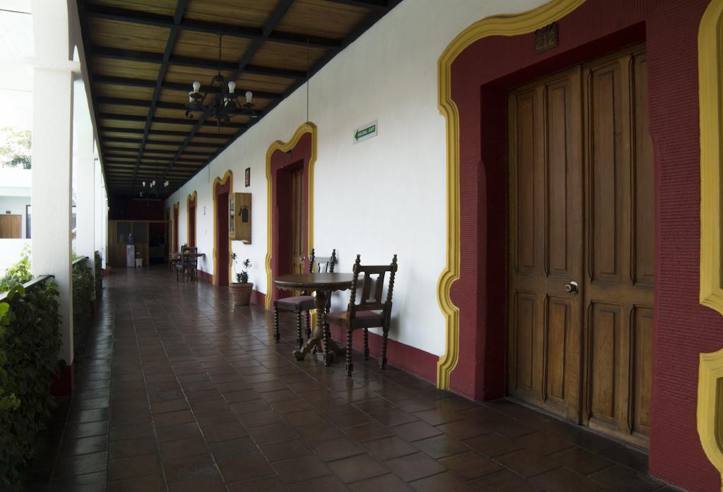Hotel Posada De Don Jose Retalhuleu Exterior foto